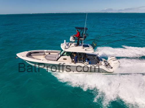 Boston Whaler Outrage tekniska specifikationer och recensioner